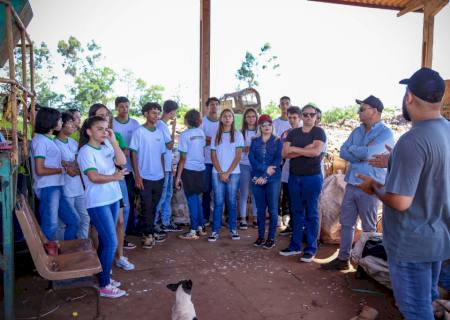 Visita técnica destaca dinâmica da coleta seletiva e descarte de rejeitos em Batayporã