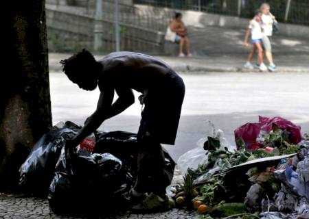Estudo mapeia violências contra pessoas em situação de rua
