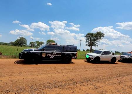 Após busca e apreensão, Polícia Civil de Brasilândia prende suspeito com arma e apreende caminhonente