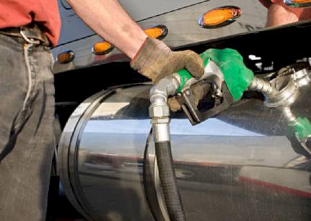 Petrobras anuncia redução de R$ 0,30 no preço do diesel