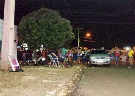 Homem é assassinado a tiros por dupla de moto em Dourados