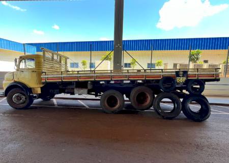 Carga de pneus avaliada em R$ 61 mil é apreendida pelo DOF na MS-299