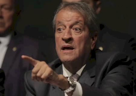 Moraes converte prisão em flagrante de Valdemar Costa Neto em preventiva