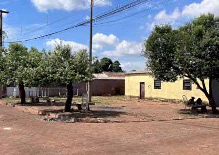 Vereadores cobram wi-fi livre na praça da Vila Santo Antônio