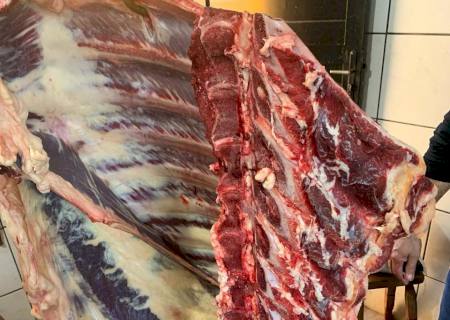 Duas pessoas foram presas em Maracaju por expor produtos impróprios para consumo à venda