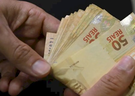 Rendimento domiciliar do brasileiro chegou a R$ 1.848 em 2023