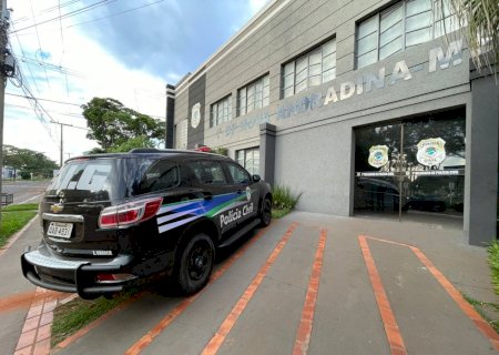 Celular avaliado em R$ 2,6 mil é furtado em Nova Andradina