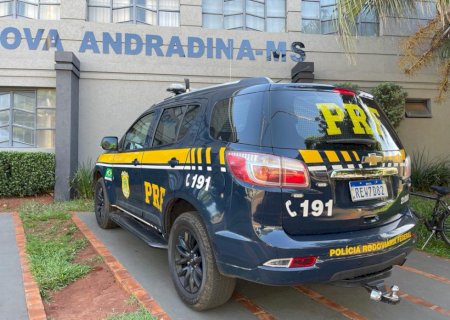 Carro roubado em São Paulo é recuperado pela PRF em Nova Casa Verde
