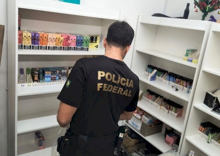 PF deflagra operação em combate ao contrabando de cigarros eletrônicos