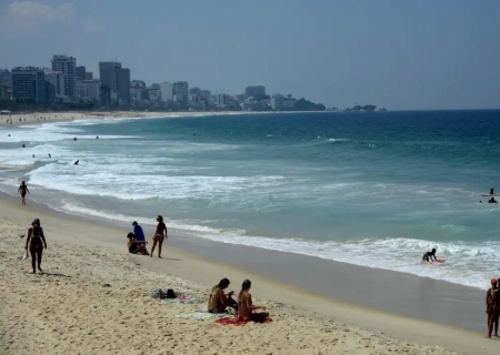 Senado retoma debate de PEC que pode privatizar praias