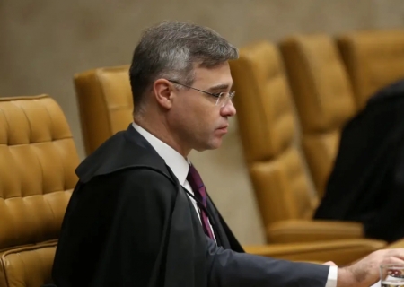 Ministro do STF André Mendonça é eleito para o TSE
