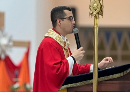 Padre da Paróquia São Vicente de Paulo em Nova Andradina é denunciado por relacionar bruxaria e satanismo à tragédia no RS