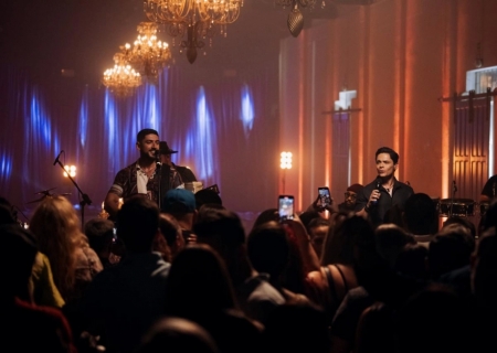 Em Campo Grande, Elvis e Adriano lançam primeira faixa do DVD feito no Armazém Cultural