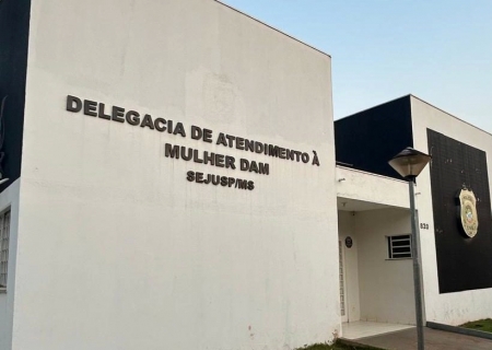Homem ameaça publicar fotos íntimas de adolescente e acaba preso pela DAM em Dourados