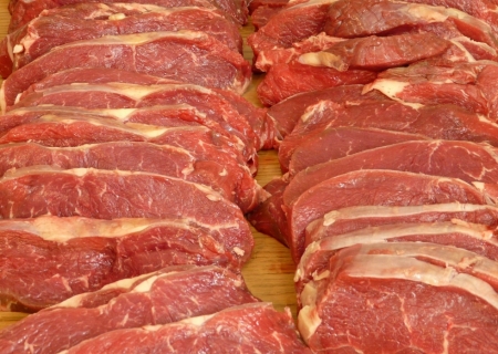 Diferença entre preços das carnes suína e bovina é a menor desde novembro de 2020