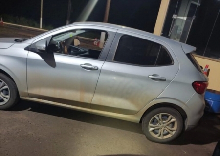 Carro furtado é apreendido pela PRF em Nova Alvorada do Sul a caminho da fronteira