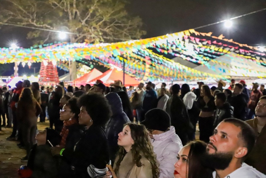 Show pirotécnico e Us Agroboy encerram 40ª Fejuna