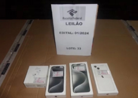 Novo leilão da Receita Federal tem iPhone por R$ 840 e até carro por R$ 500