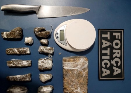Jovem que venderia maconha em praça é preso pela Força Tática em Nova Andradina