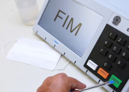 TSE recebe em média uma denúncia de propaganda irregular por minuto