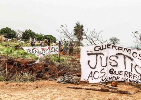 Após morte de jovem, indígenas protestam na MS-384 em Antônio João