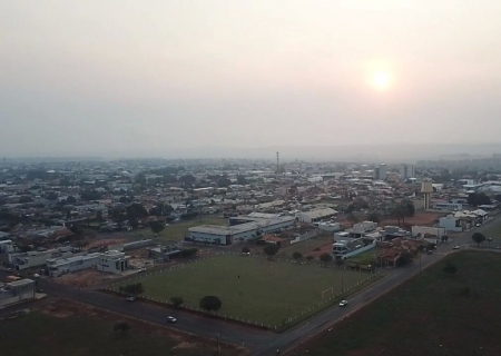 Fumaça de queimadas florestais volta a encobrir Nova Andradina e região
