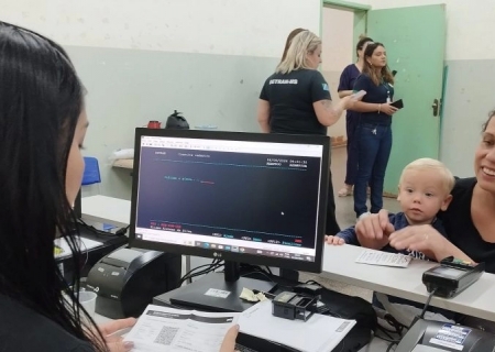 Detran Itinerante atende 86 pessoas no primeiro dia de ação no Distrito de Itamarati