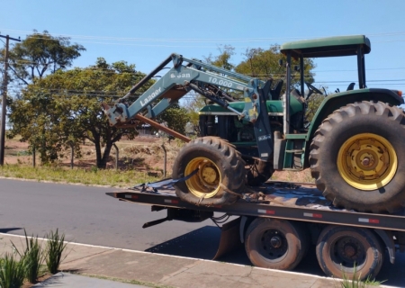 GOI recupera trator furtado em Campo Grande