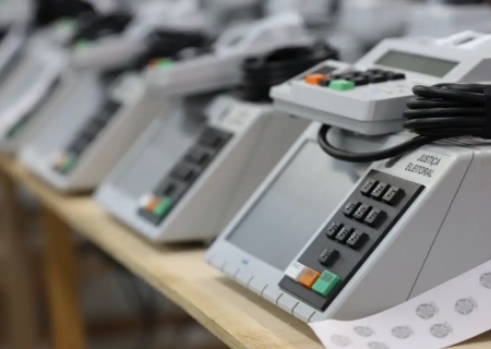 Oito em 10 prefeitos que tentaram reeleição conquistaram novo mandato