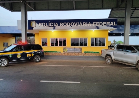 PRF apreende quase 900 kg de maconha em Paranaíba