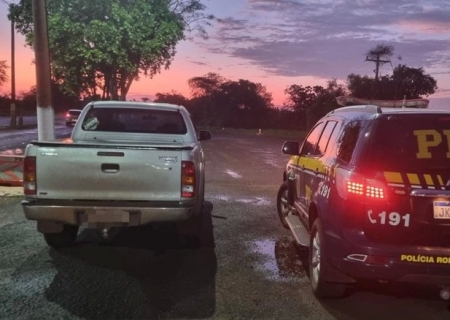 Caminhonete furtada em Santa Catarina é recuperada pela PRF em Nova Alvorada do Sul