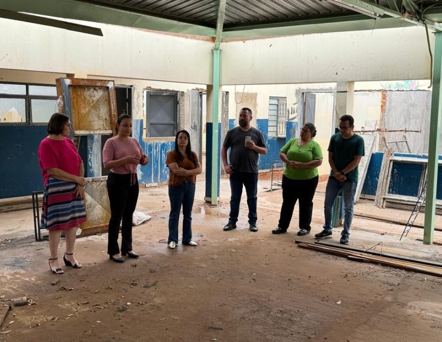 Comissões de Eficácia Legislativa e Educação fiscalizam obras da Escola Municipal Mundo da Criança e cobram prazo de entrega