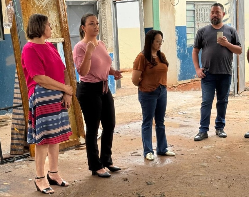 Comissões de Eficácia Legislativa e Educação fiscalizam obras da Escola Municipal Mundo da Criança e cobram prazo de entrega
