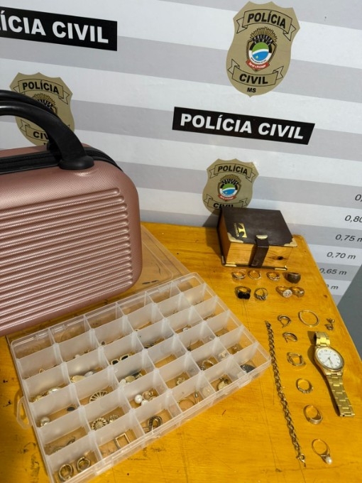 Monitorado por tornozeleira é preso por furto de joias avaliadas em R$ 22 mil em Batayporã