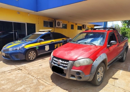 Veículo roubado na Bahia é recuperado em Água Clara