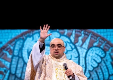 Padre indiciado pela PF fez 'oração do golpe' para generais e ministro da Defesa