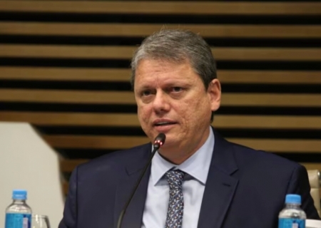 Tarcísio de Freitas defende classificar crime organizado como terrorismo