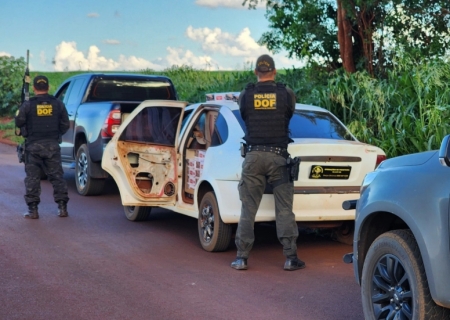 DOF apreende carro com cigarros contrabandeados em Caarapó