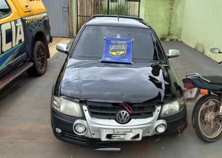 Polícia Militar Rodoviária recupera na valeta da MS-134 veículo furtado de funilaria em Batayporã