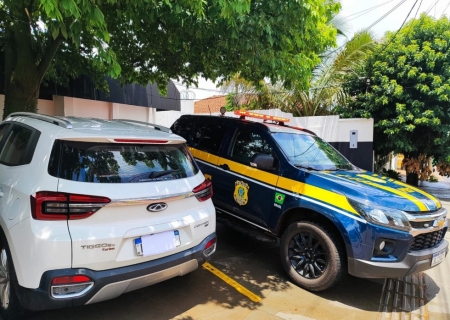 PRF recupera dois veículos durante final de semana em Água Clara