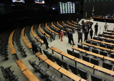Câmara dos Deputados aprova castração química para pedófilos
