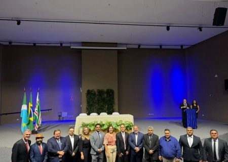 Vereadores, prefeito e vice serão empossados no dia 1º de janeiro