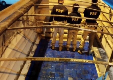 PRF apreende 426 kg de cocaína em Dourados