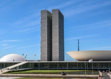 Congresso promulga PEC e conclui votação de pacote de corte de gastos do governo