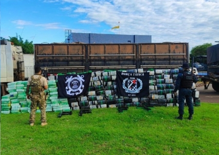 PF e Força Tática realizam apreensão de quase 5 toneladas de maconha em Mundo Novo