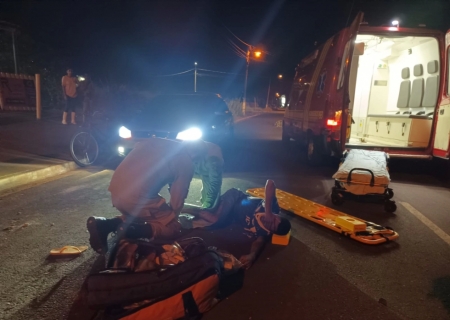 Colisão entre carro e moto deixa homem ferido em Ivinhema