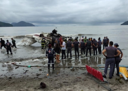 Aeronave de pequeno porte cai em Ubatuba (SP)