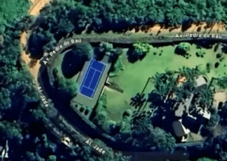 Justiça suspende penhora de mansão de Collor em Campos do Jordão, avaliada em R$ 10 milhões