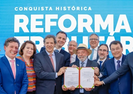 Lula sanciona regulamentação da reforma tributária sobre consumo
