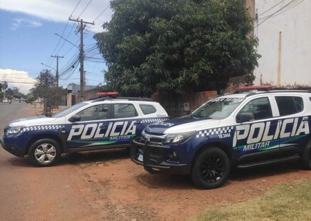 Homem tenta atacar policiais com facão e morre em confronto em Campo Grande